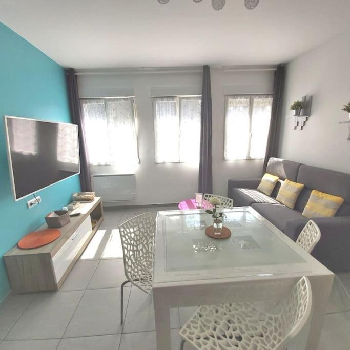 Gite Rdc 42M2 400 M Centre Ville 200 M Gare Tgv Parking Gratuit 250 Places Face Au Logement Arras Luaran gambar