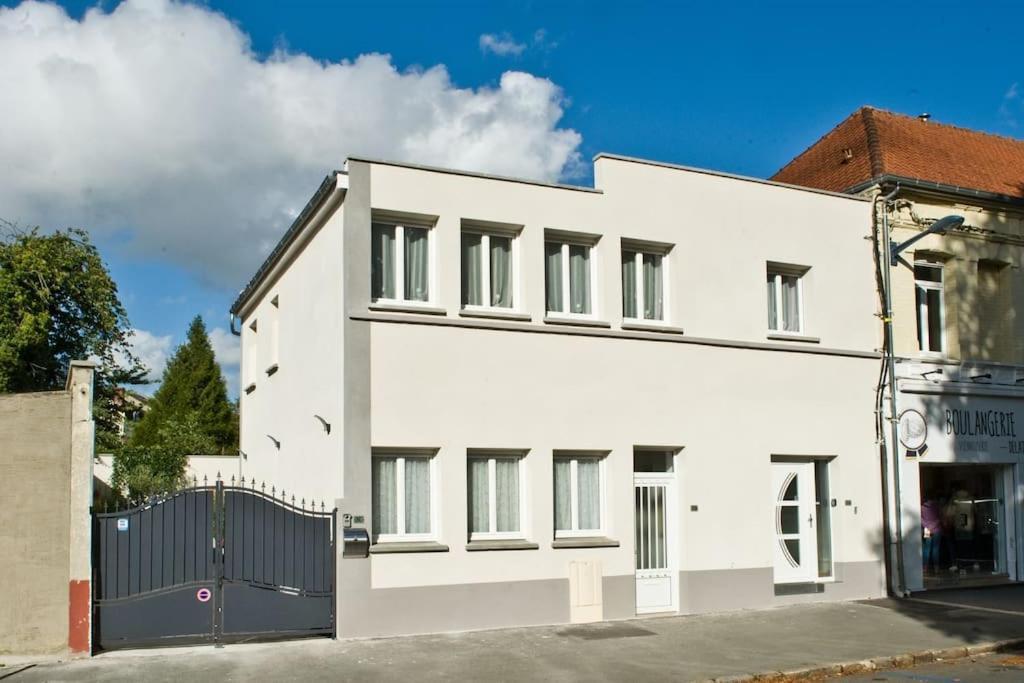 Gite Rdc 42M2 400 M Centre Ville 200 M Gare Tgv Parking Gratuit 250 Places Face Au Logement Arras Luaran gambar